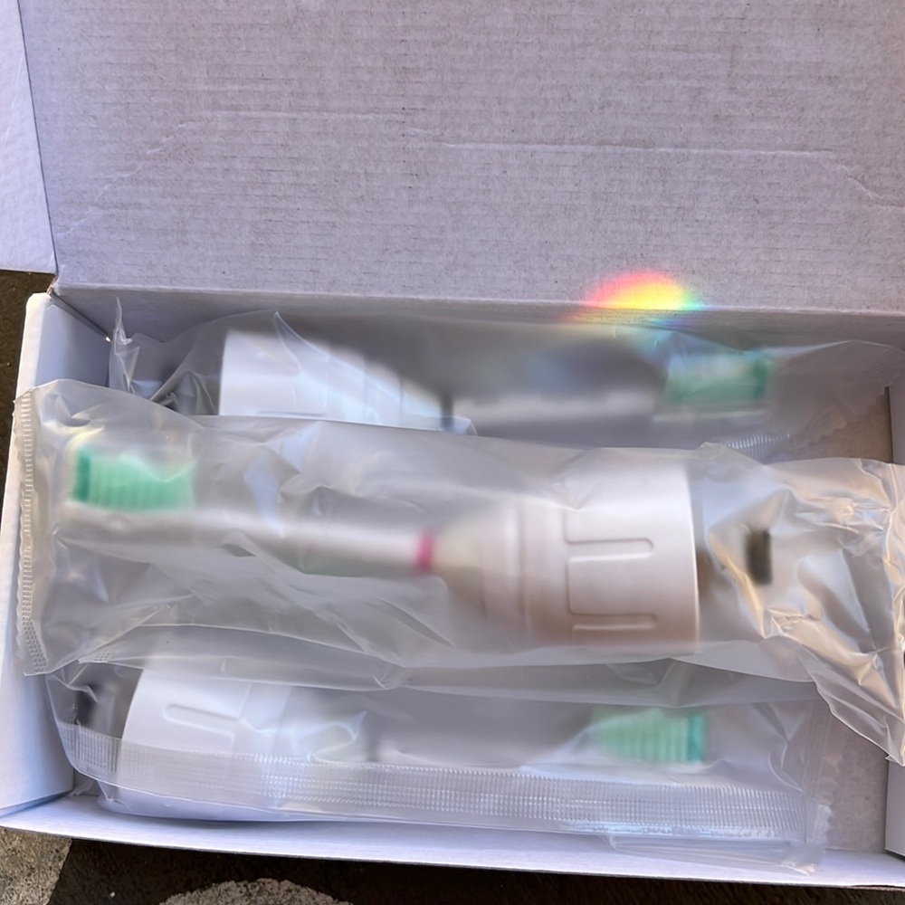 **SOLD**Ofashu for Philips Sonicare E Series HX7002 Replacement Toothbrush heads